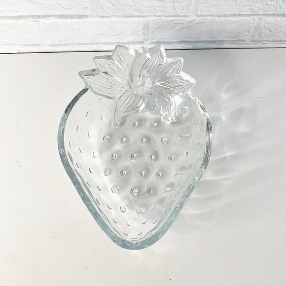 Mikasa Studio Nova Strawberry Delight Glass Candy Fruit Bowl Trinket Dish - Picture 2 of 7